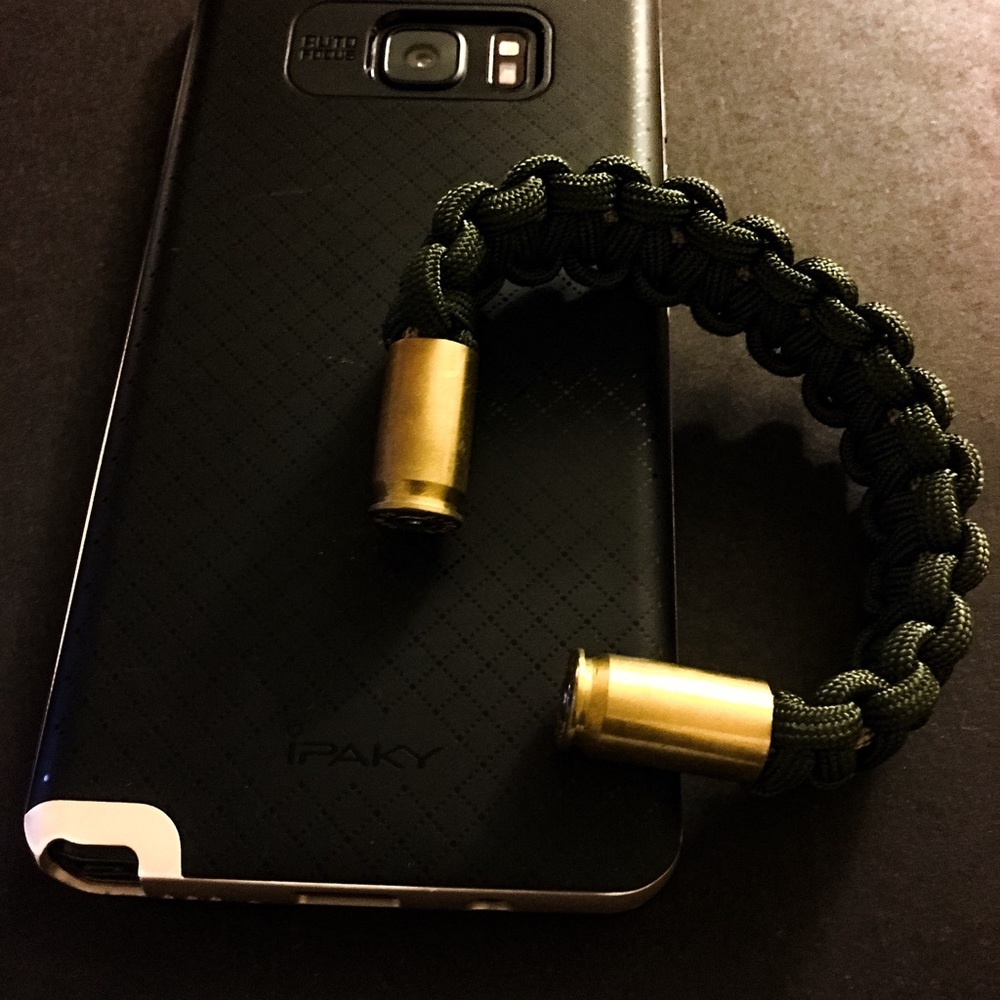 Custom Made Bullet shell paracord bracelet